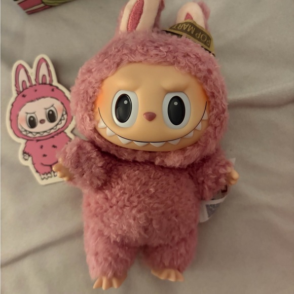 Lychee Berry Labubu - Picture 1 of 7